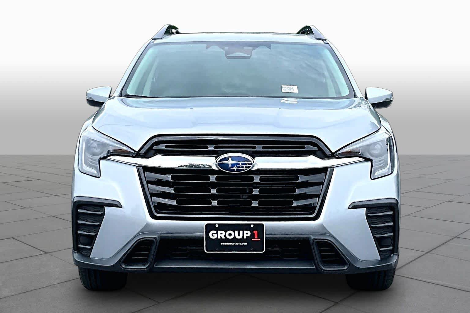 Used 2023 Subaru Ascent Premium w/ Convenience Package AWD/4WD image 4