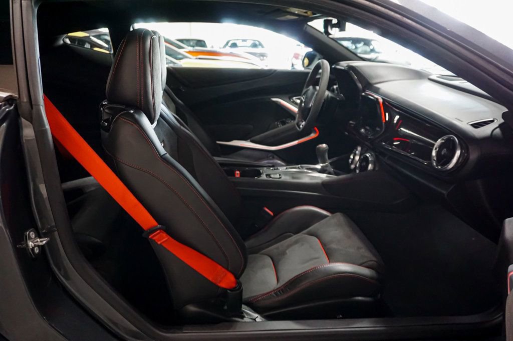 Used 2018 Chevrolet Camaro ZL1 image 37