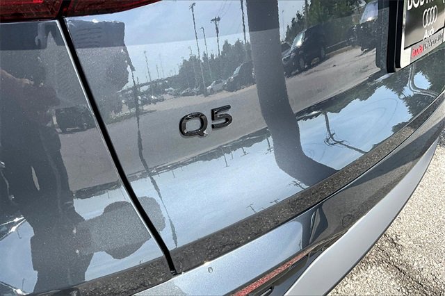 Used 2025 Audi Q5 Premium image 33