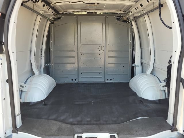 Used 2021 GMC Savana 2500 w/ Driver Convenience Package RWD image 32