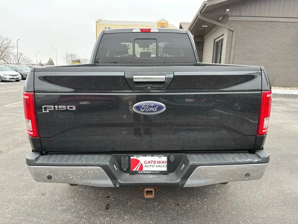 Used 2015 Ford F150 XLT w/ Equipment Group 302A Luxury AWD/4WD image 4