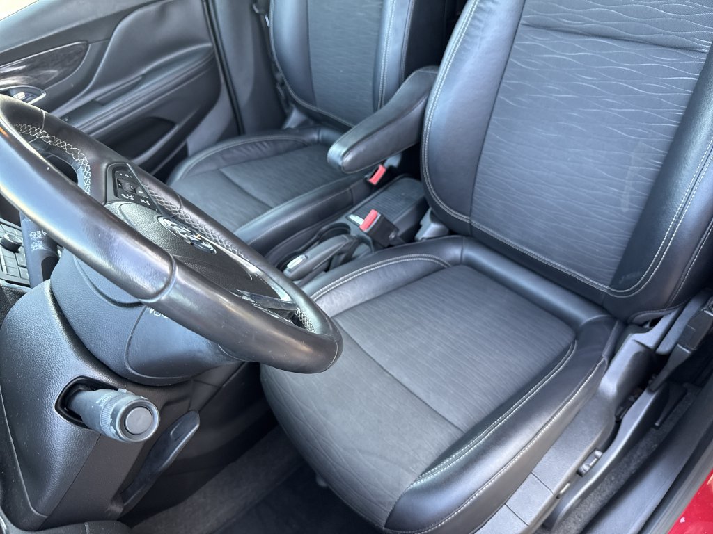 Used 2016 Buick Encore Convenience FWD image 11