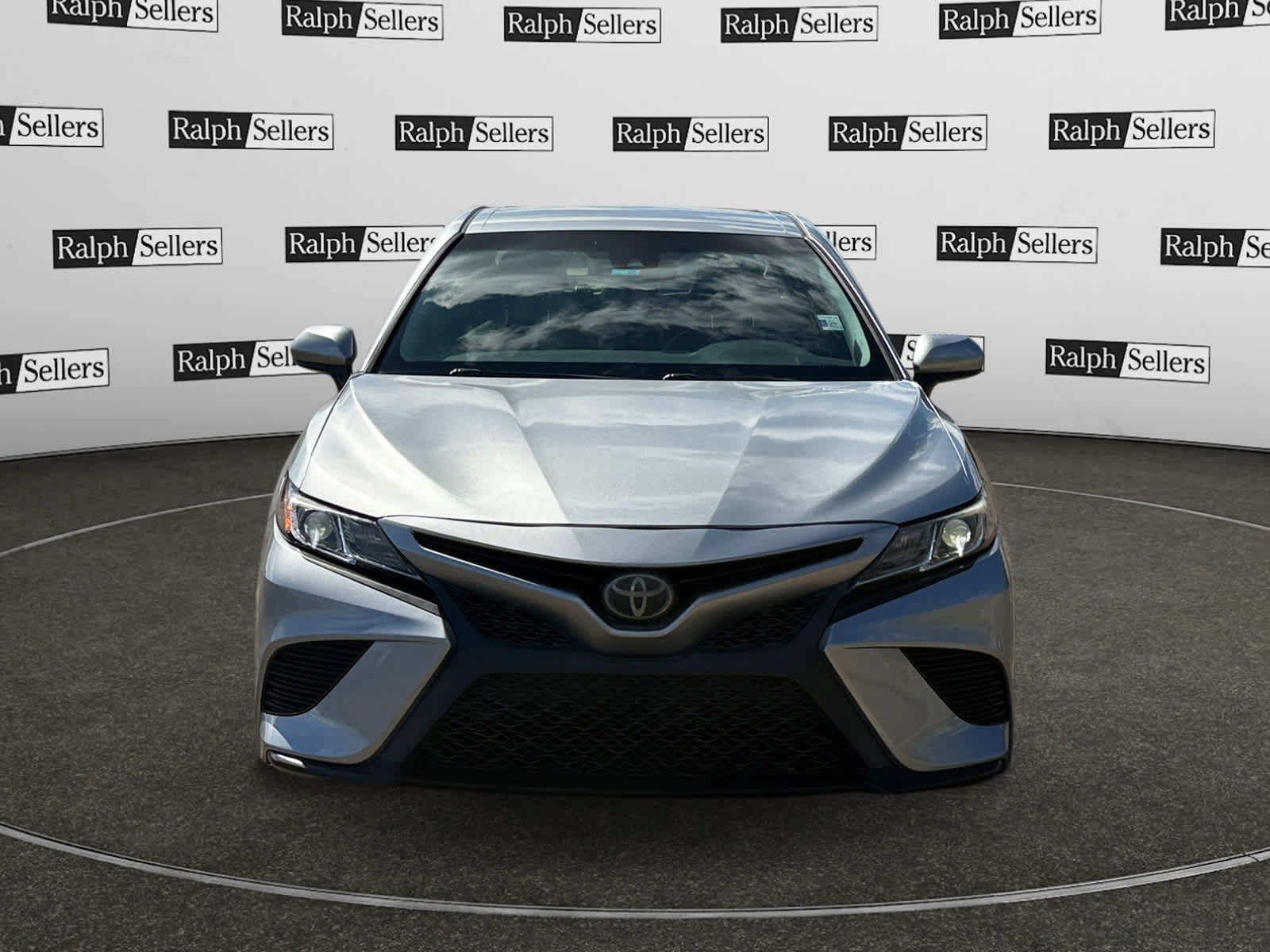 Used 2018 Toyota Camry SE FWD image 8