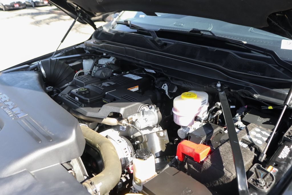 Used 2023 RAM 2500 Laramie AWD/4WD image 12