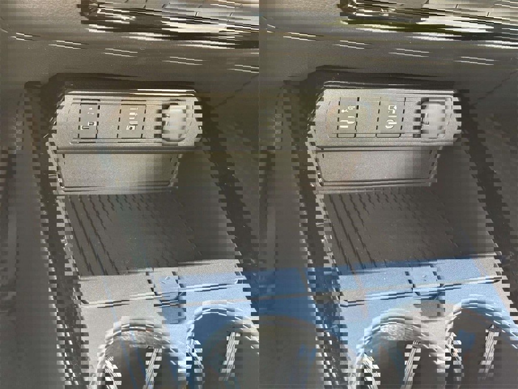 New 2026 Toyota Prius XLE image 6