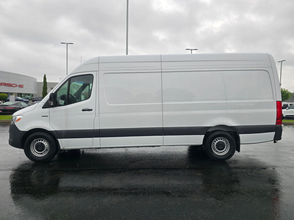New 2025 Mercedes-Benz eSprinter 170 Cargo image 3