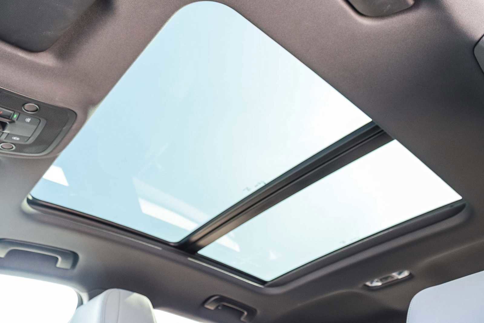 Used 2025 Audi Q3 2.0T Premium w/ Convenience Package image 37