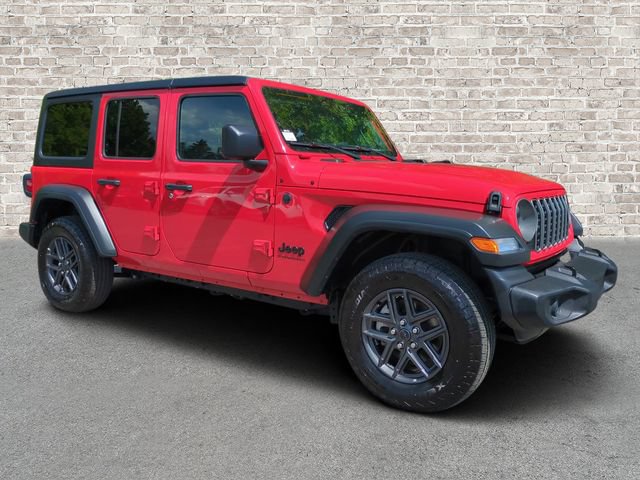 Used 2025 Jeep Wrangler Unlimited Sport AWD/4WD image 1