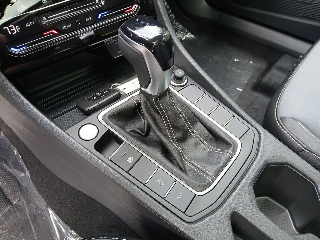 New 2027 Volkswagen Jetta SE FWD image 23