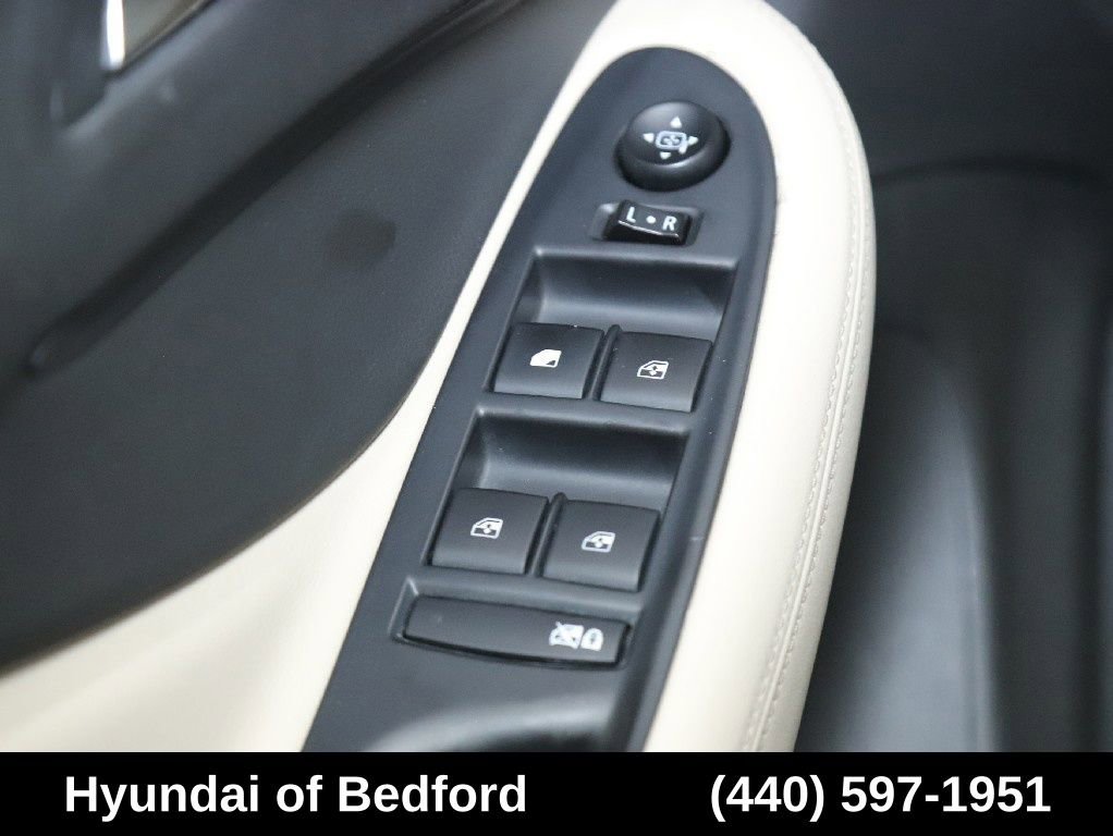Used 2019 Buick Envision Premium w/ Driver Confidence Package AWD/4WD image 21