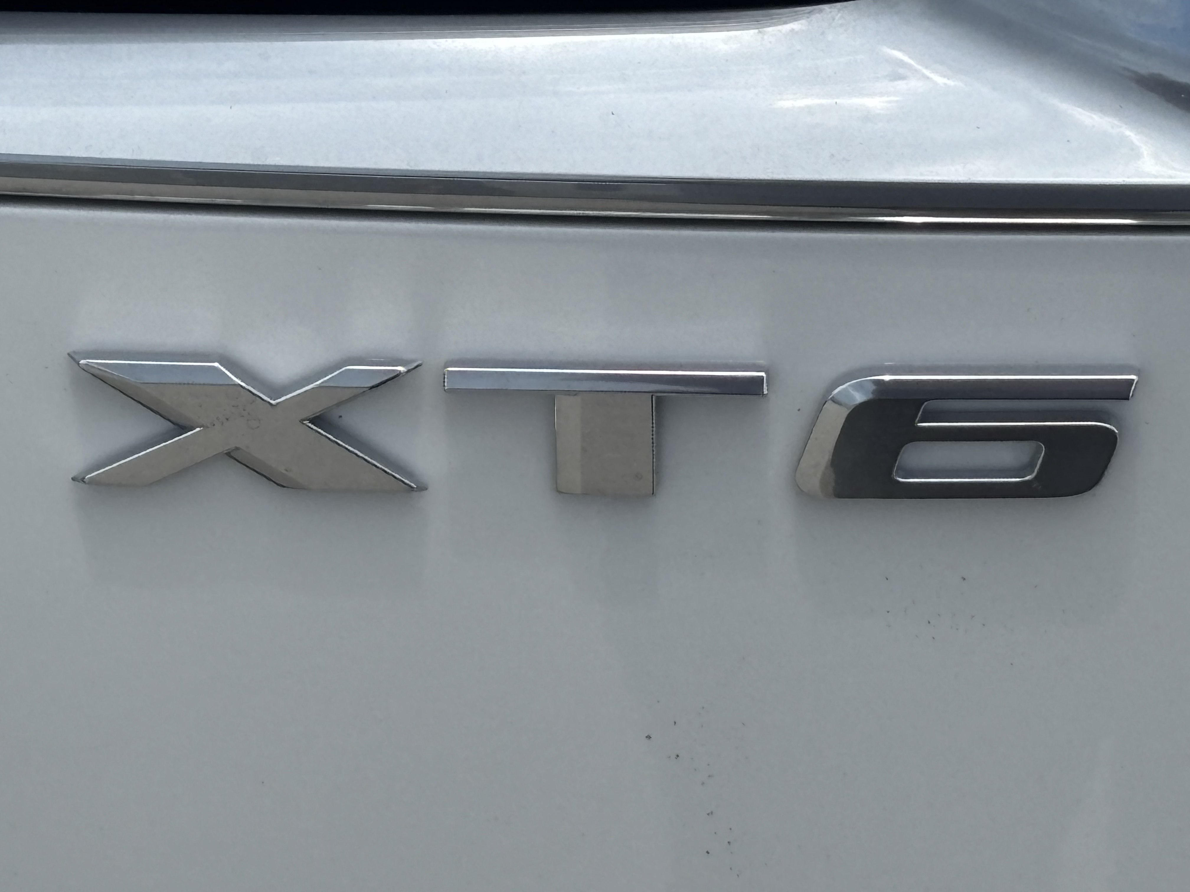 Certified 2023 Cadillac XT6 Sport w/ Platinum Package AWD/4WD image 14