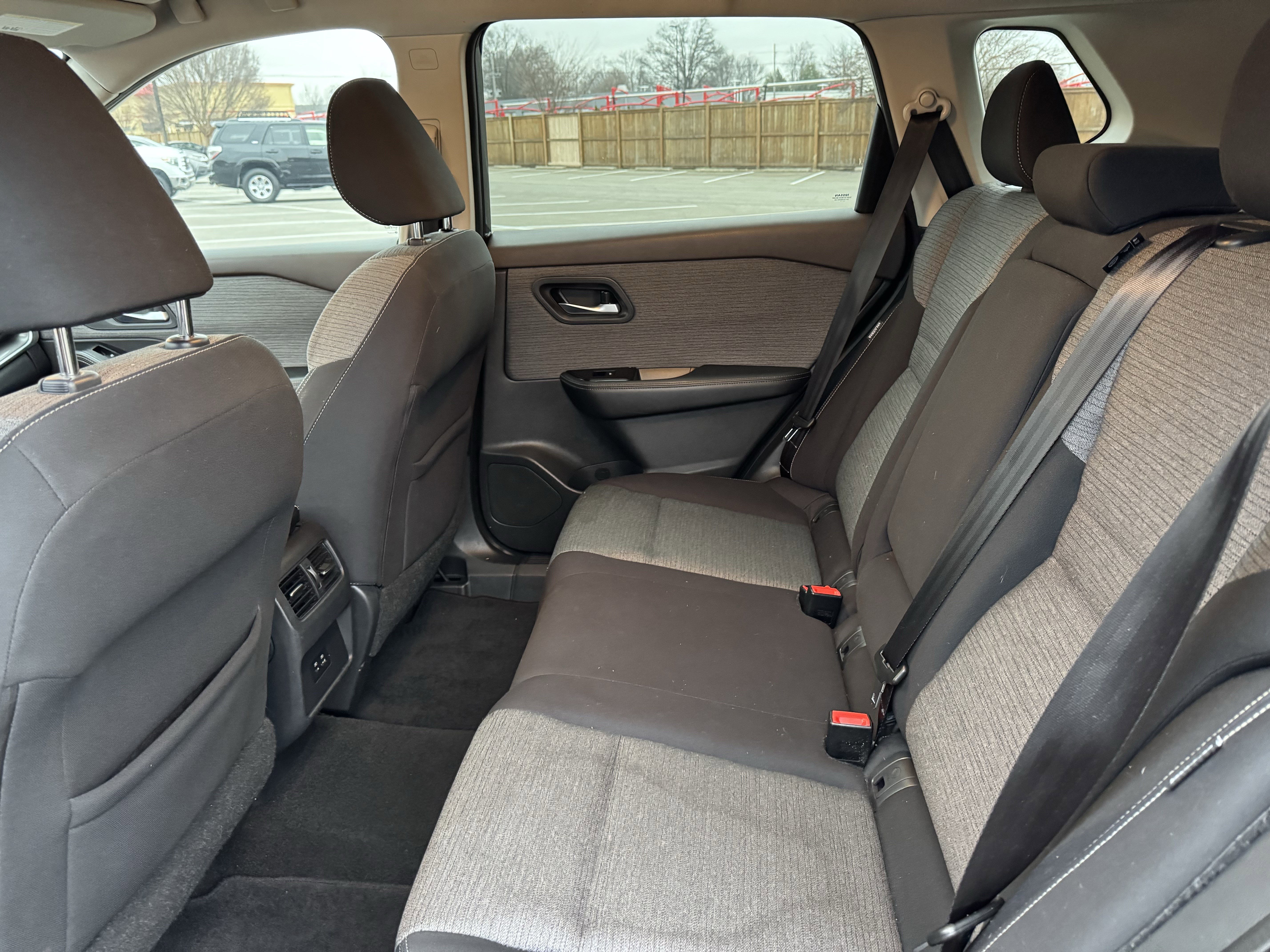 Certified 2021 Nissan Rogue SV image 33