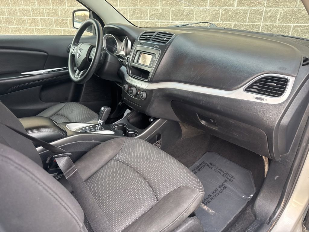 Used 2014 Dodge Journey SXT w/ Flexible Seating Group image 29