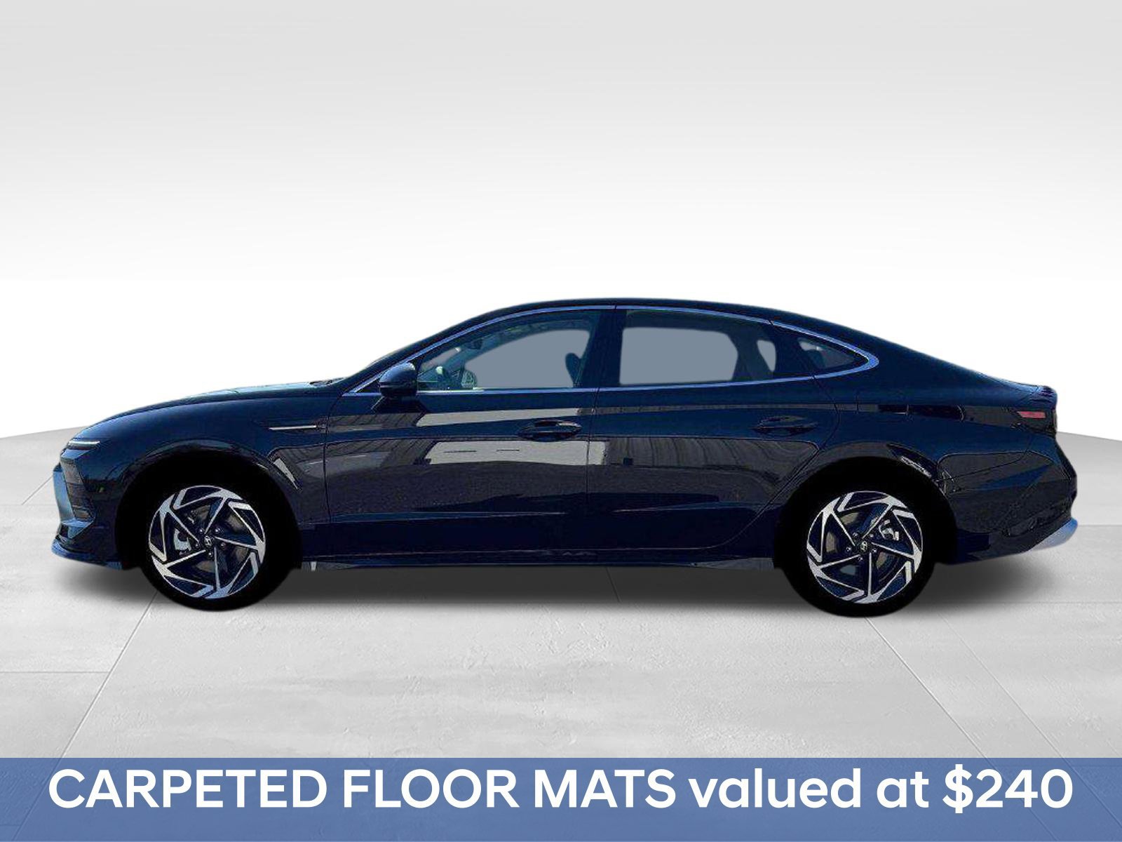 New 2026 Hyundai Sonata SEL FWD image 3