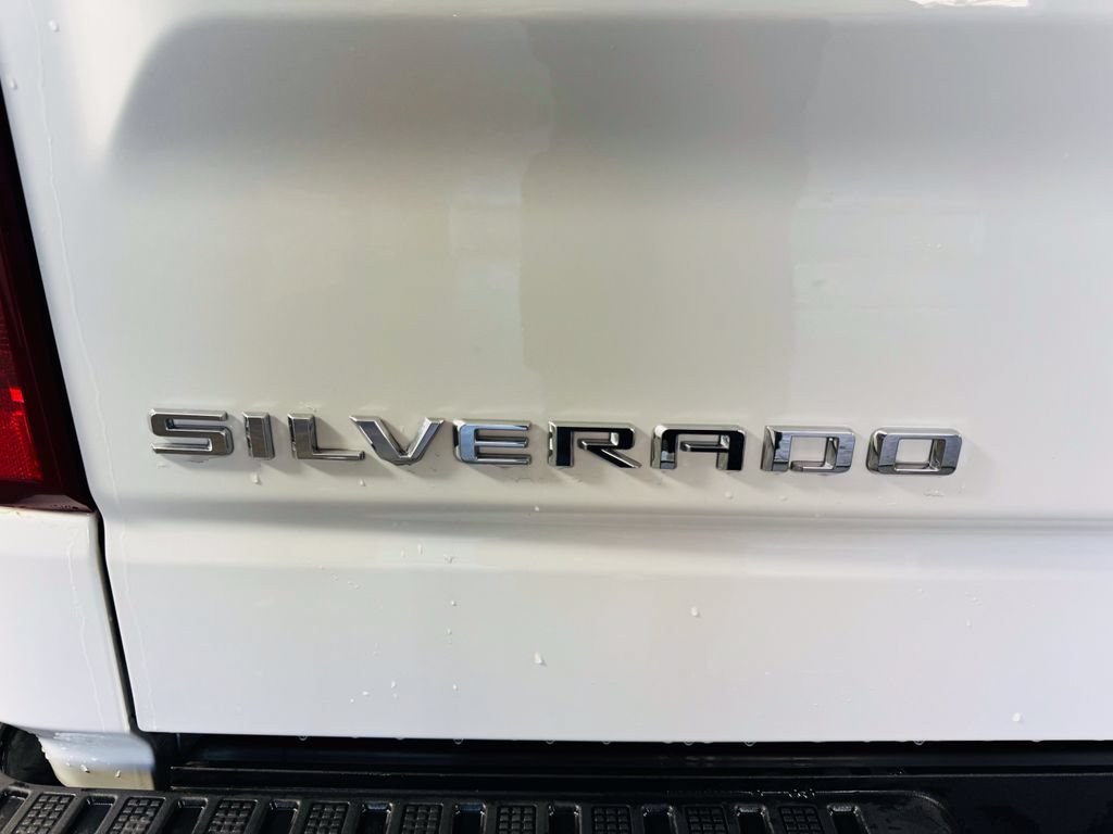 Used 2023 Chevrolet Silverado 1500 LT w/ Z71 Off-Road Package AWD/4WD image 22