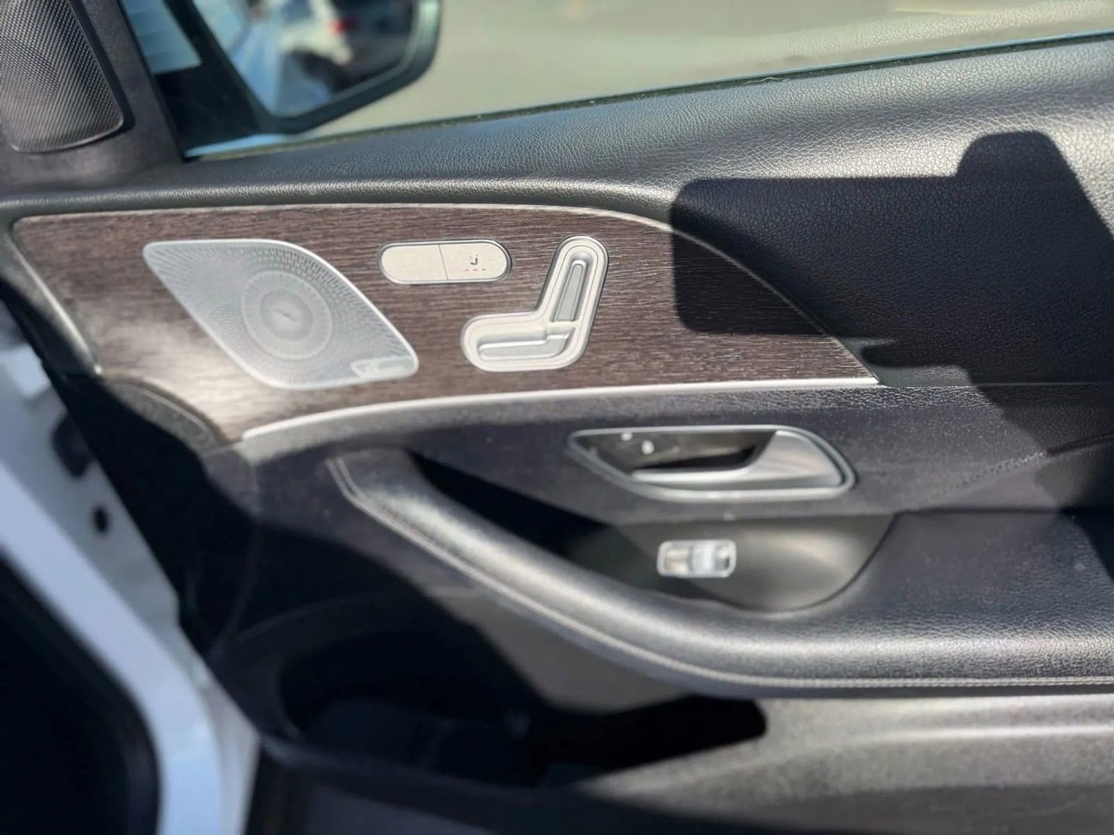 Used 2020 Mercedes-Benz GLE 350 4MATIC image 27