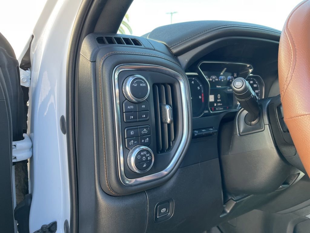 Used 2022 GMC Sierra 1500 AT4 w/ AT4 Premium Package image 16