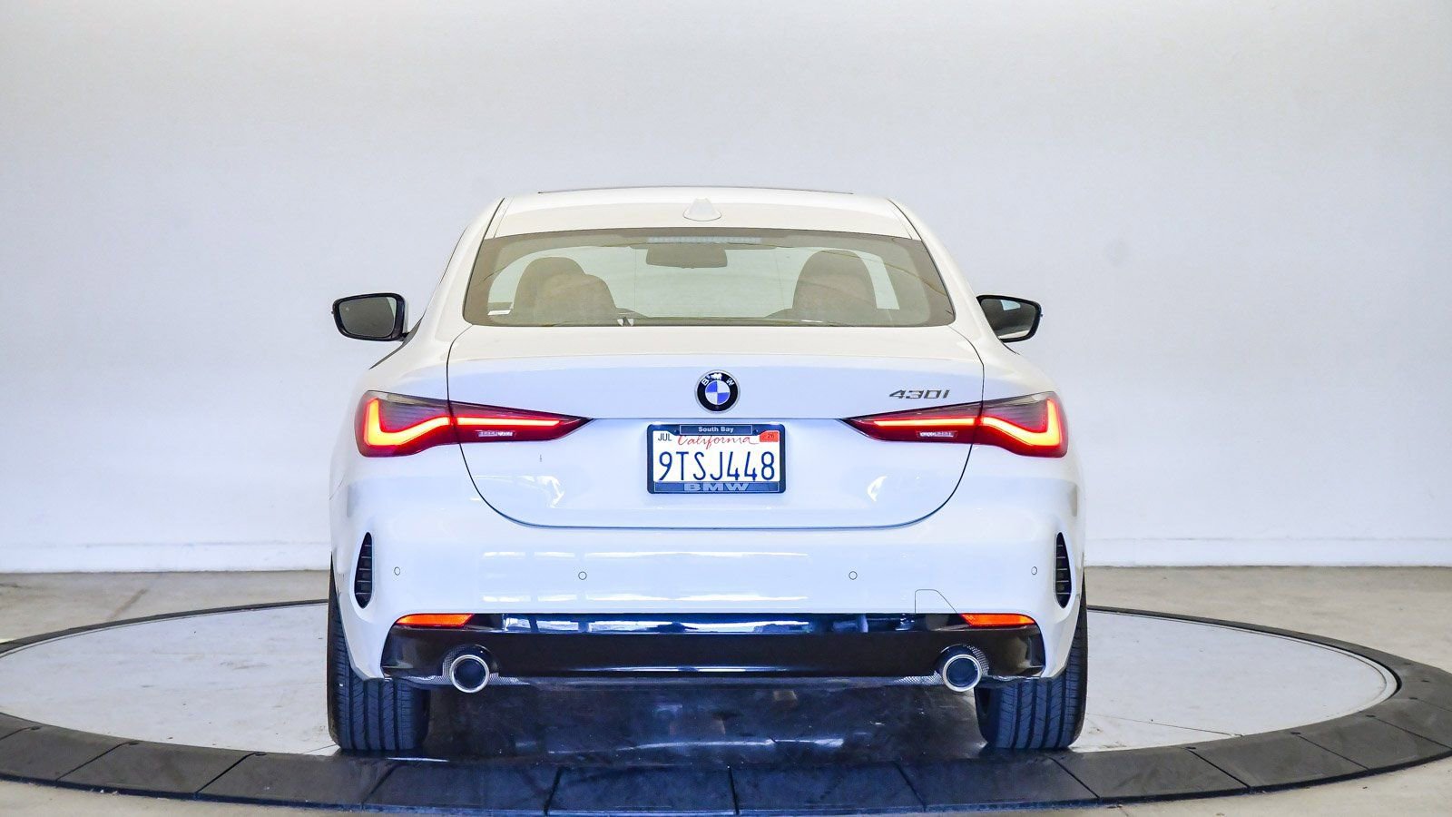 Used 2026 BMW 430i Coupe w/ Parking Assistance Package image 3