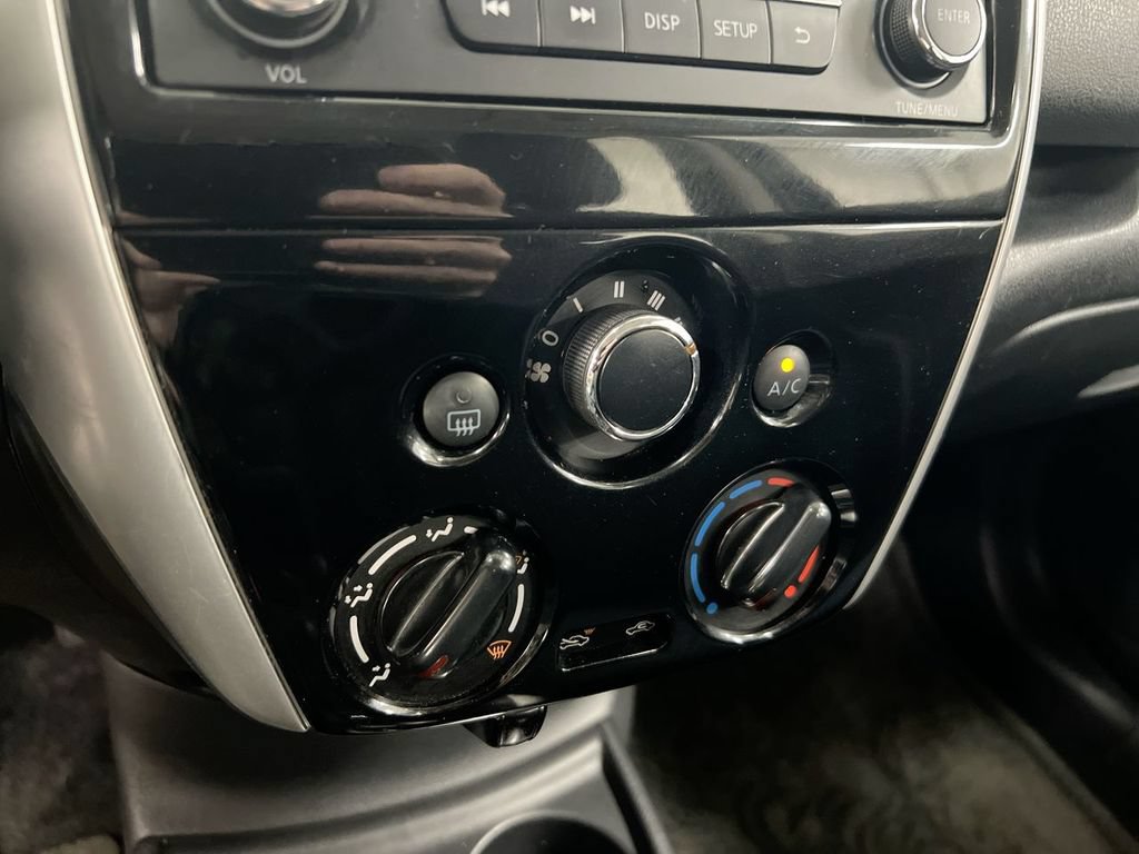 Used 2015 Nissan Versa Note SV FWD image 15