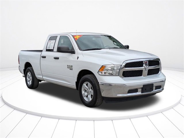 Used 2024 RAM 1500 Classic SLT image 2