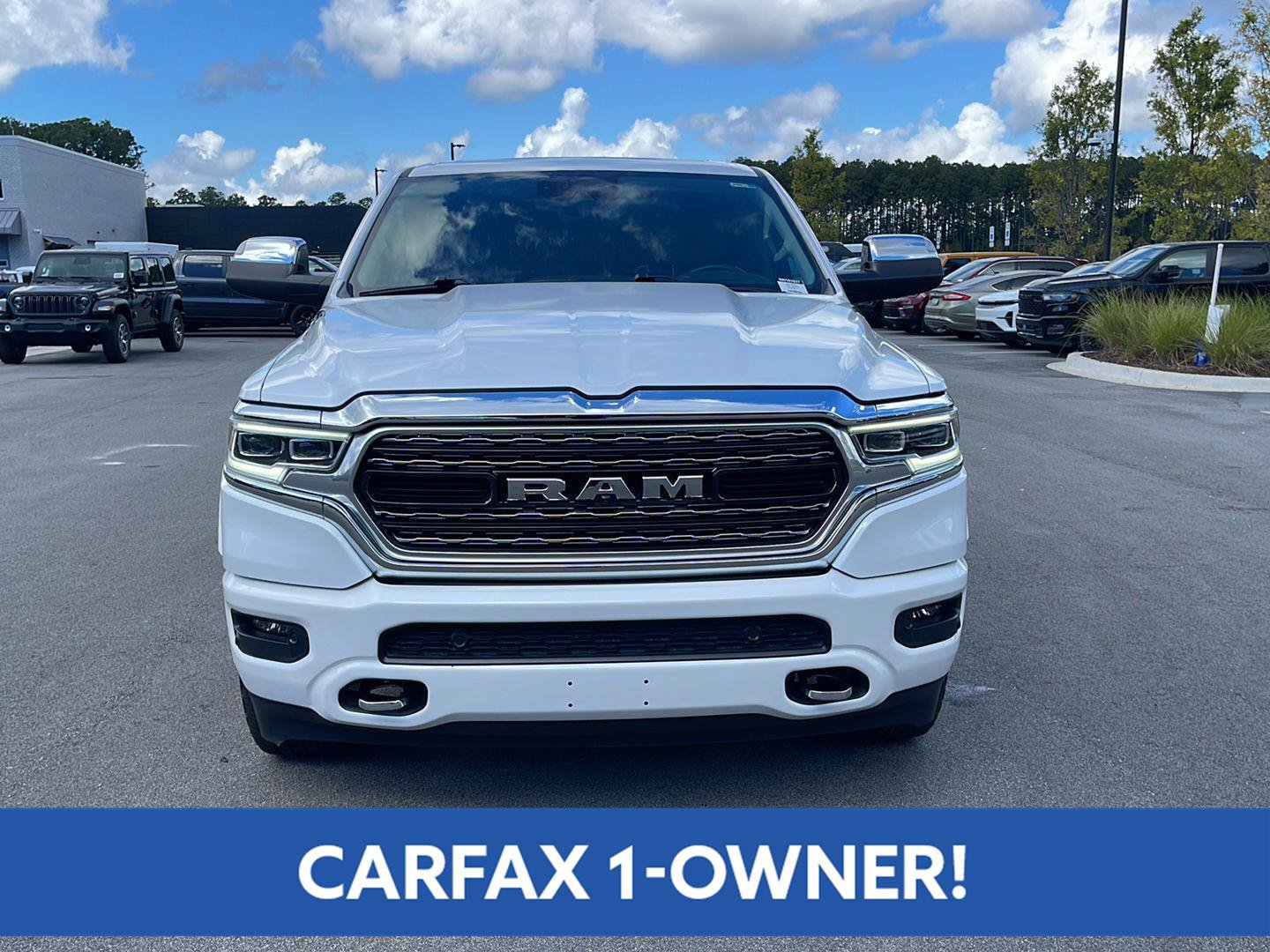 Used 2024 RAM 1500 Limited AWD/4WD image 2
