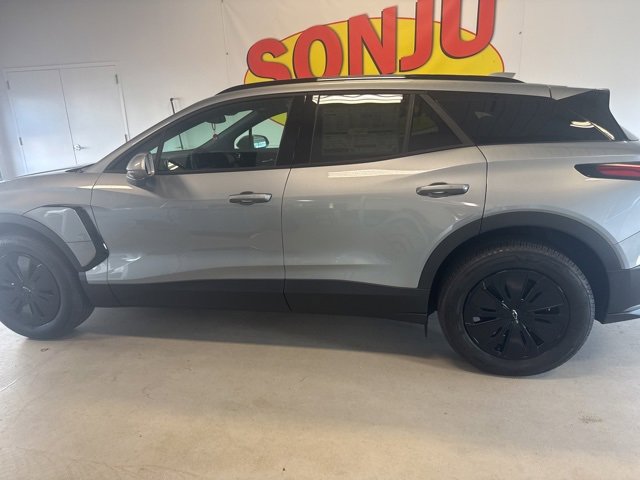 New 2025 Chevrolet Blazer EV LT image 2