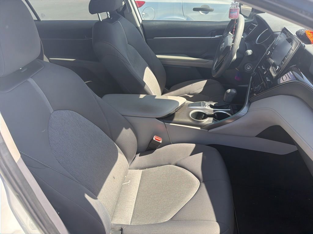 Used 2023 Toyota Camry LE FWD image 10
