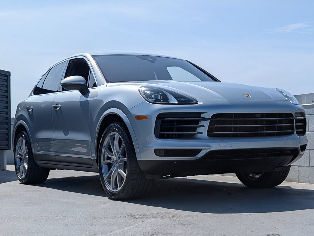 Certified 2023 Porsche Cayenne AWD/4WD image 25