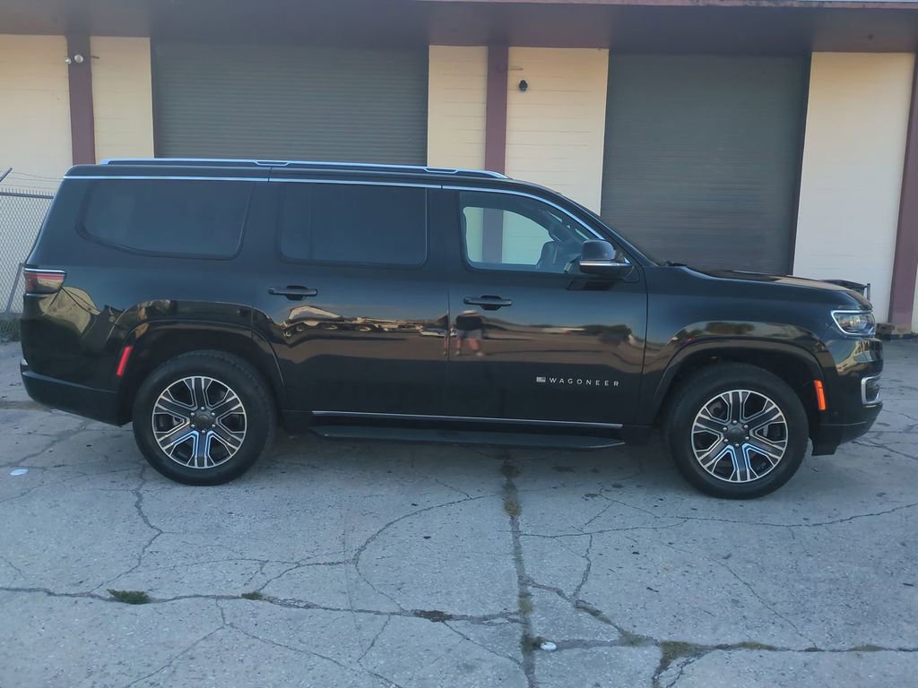 Used 2024 Jeep Wagoneer Series II image 4