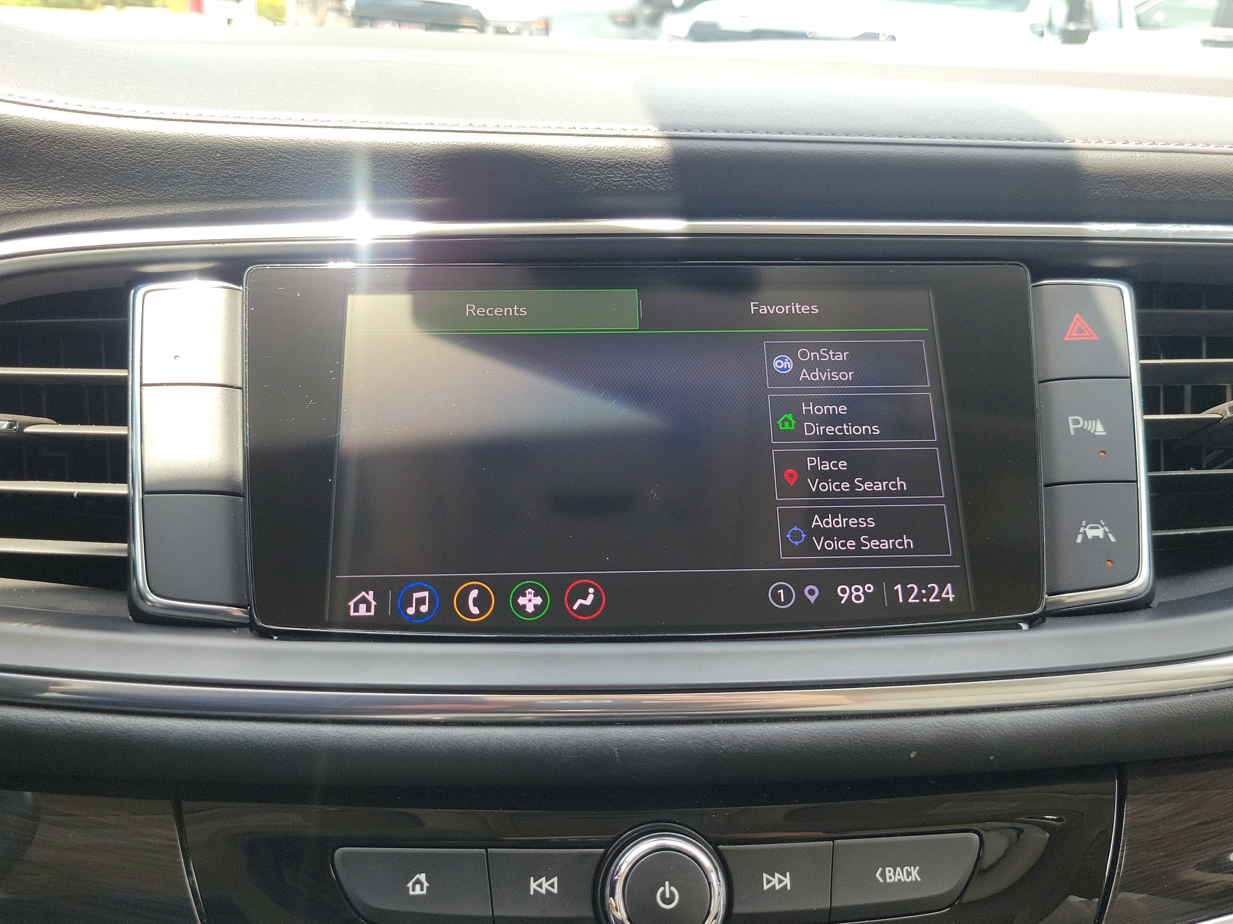Used 2022 Buick Enclave Essence FWD image 22