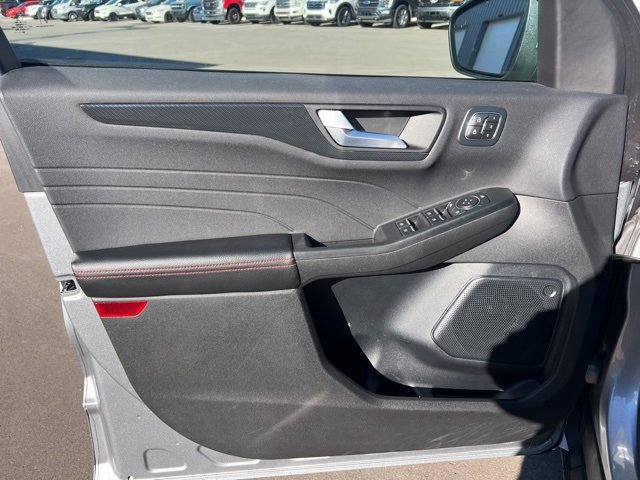 Used 2023 Ford Escape ST-Line Elite image 21