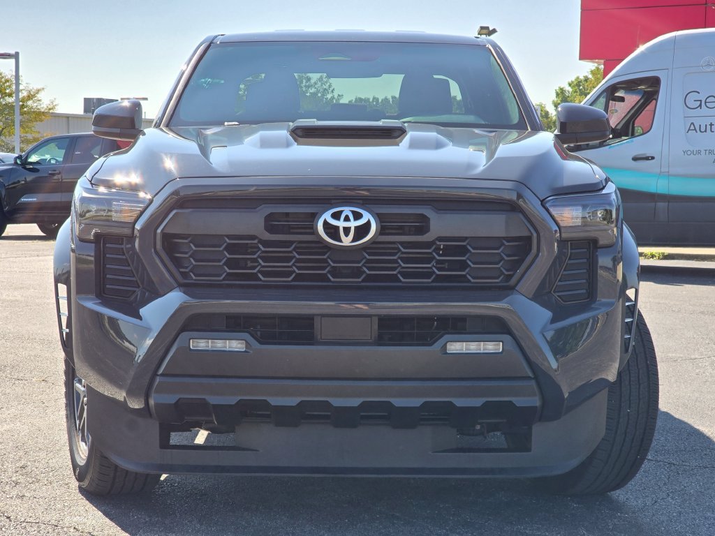 Certified 2025 Toyota Tacoma TRD Sport RWD image 11