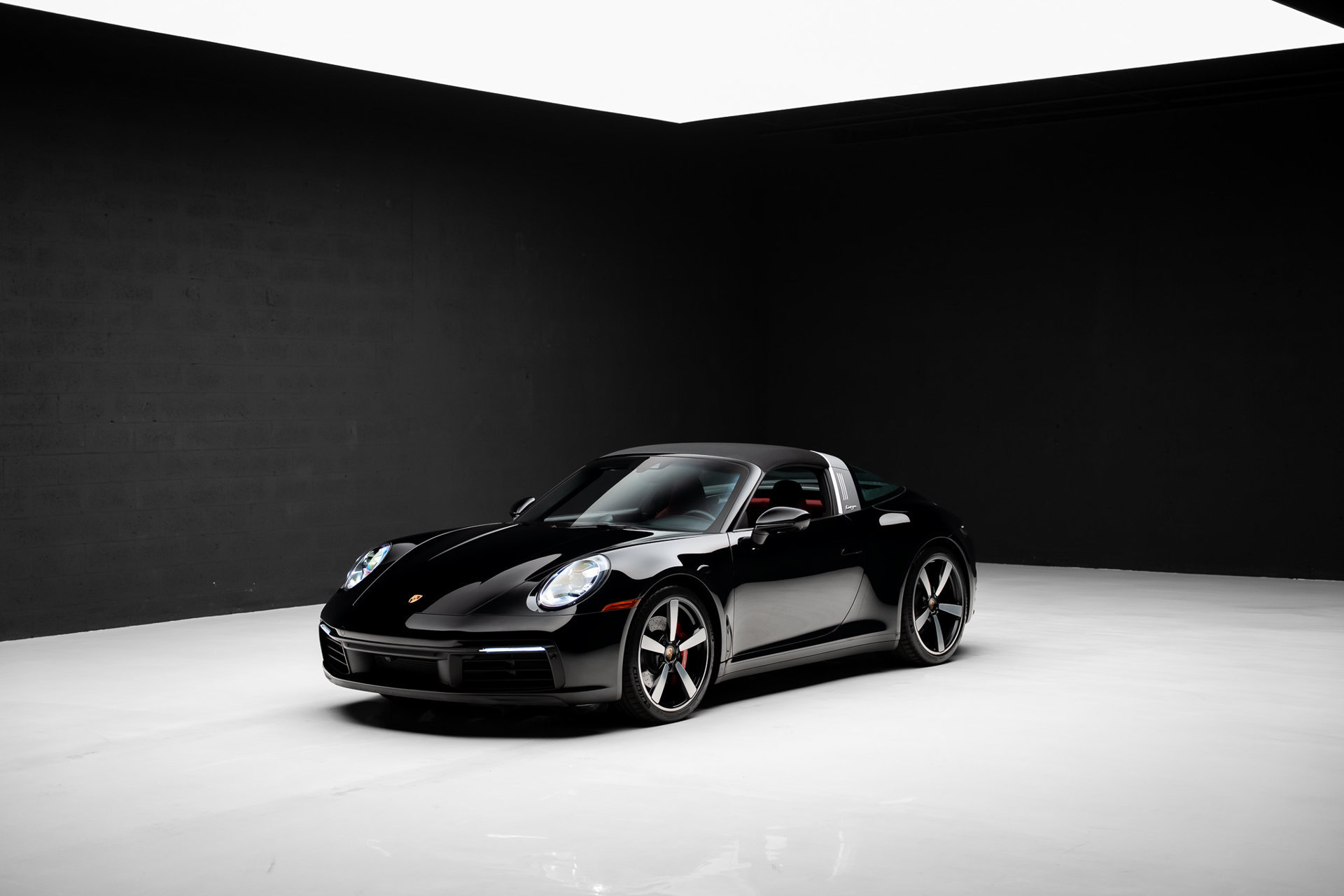 Used 2021 Porsche 911 Targa 4S AWD/4WD image 4