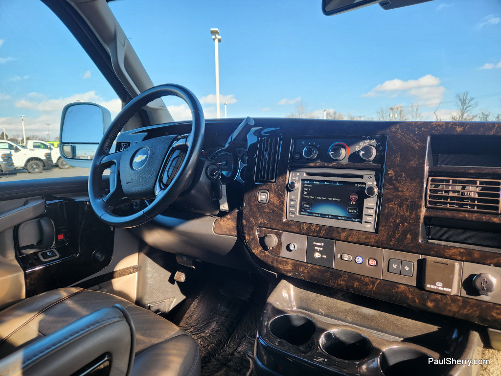 Used 2019 Chevrolet Express 2500 w/ Enhanced Convenience Package RWD video 2