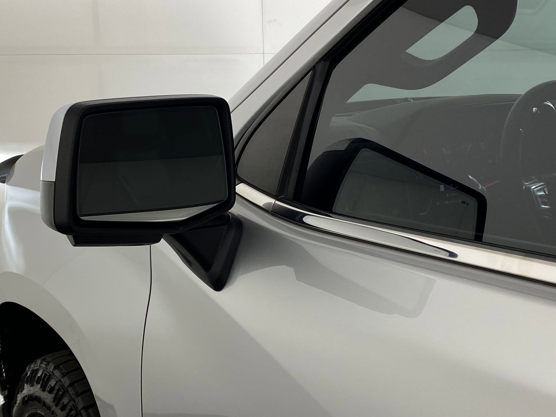 Used 2021 Chevrolet Silverado 1500 LTZ w/ LTZ Premium Package image 26