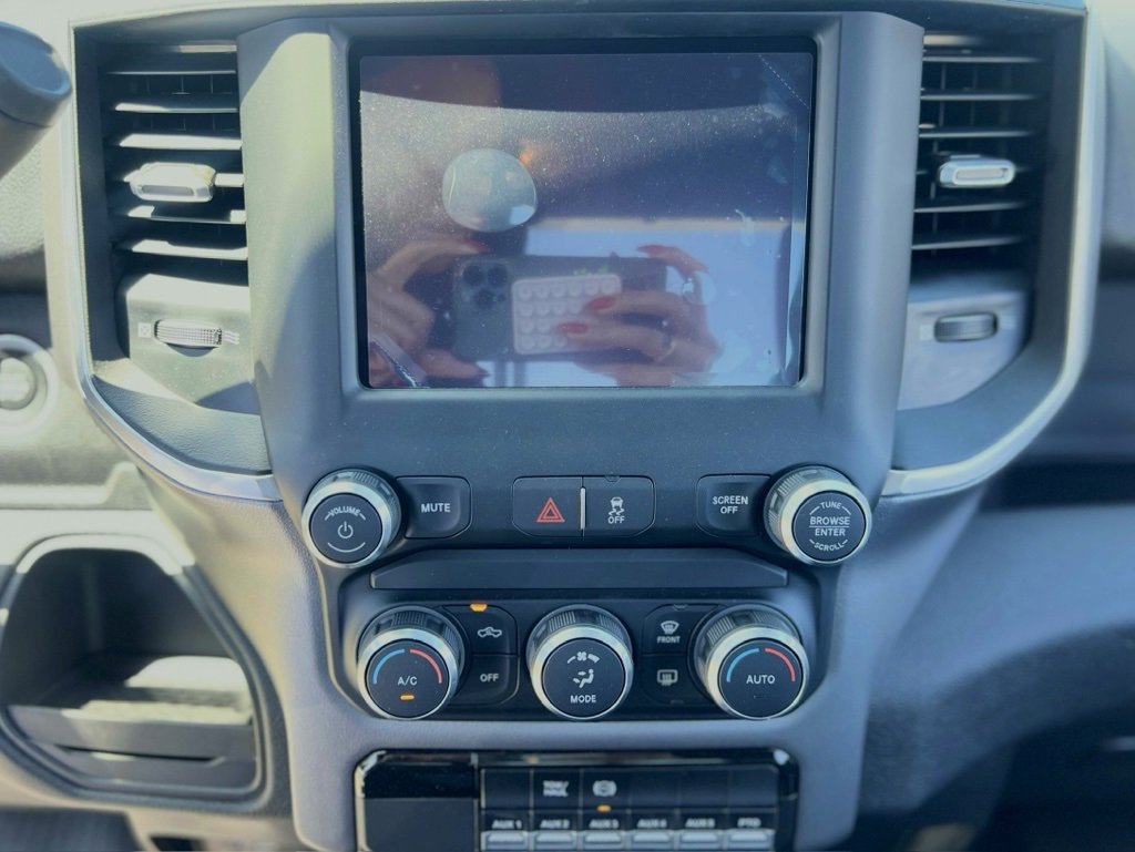 New 2024 RAM 4500 SLT w/ Quick Order Package 2YG SLT image 16