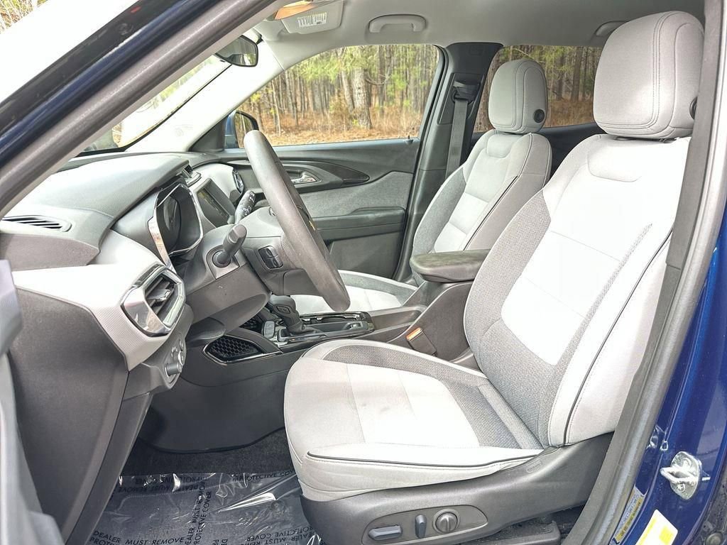Used 2023 Chevrolet TrailBlazer LT image 12
