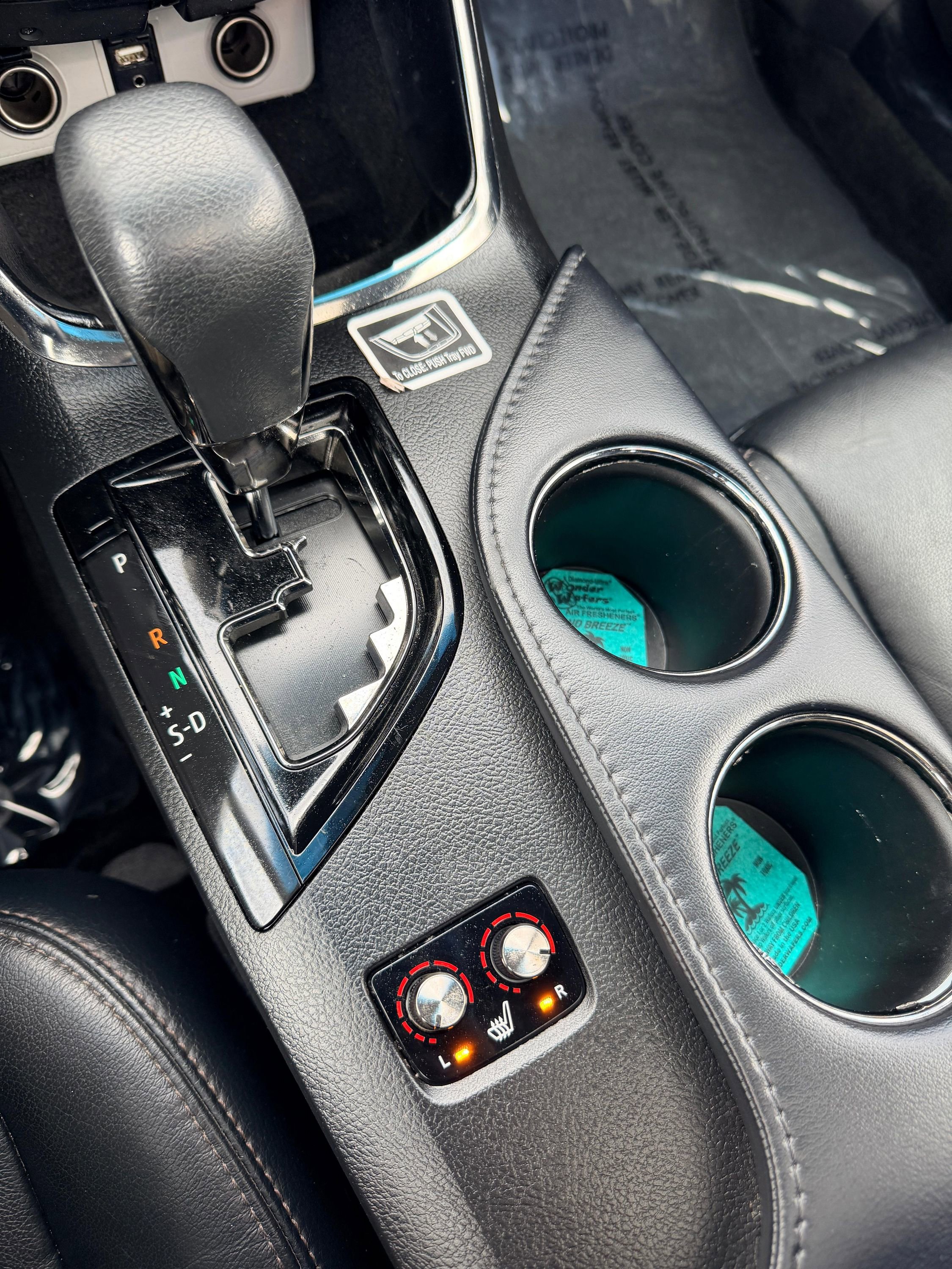 Used 2014 Toyota Avalon XLE Premium FWD image 39