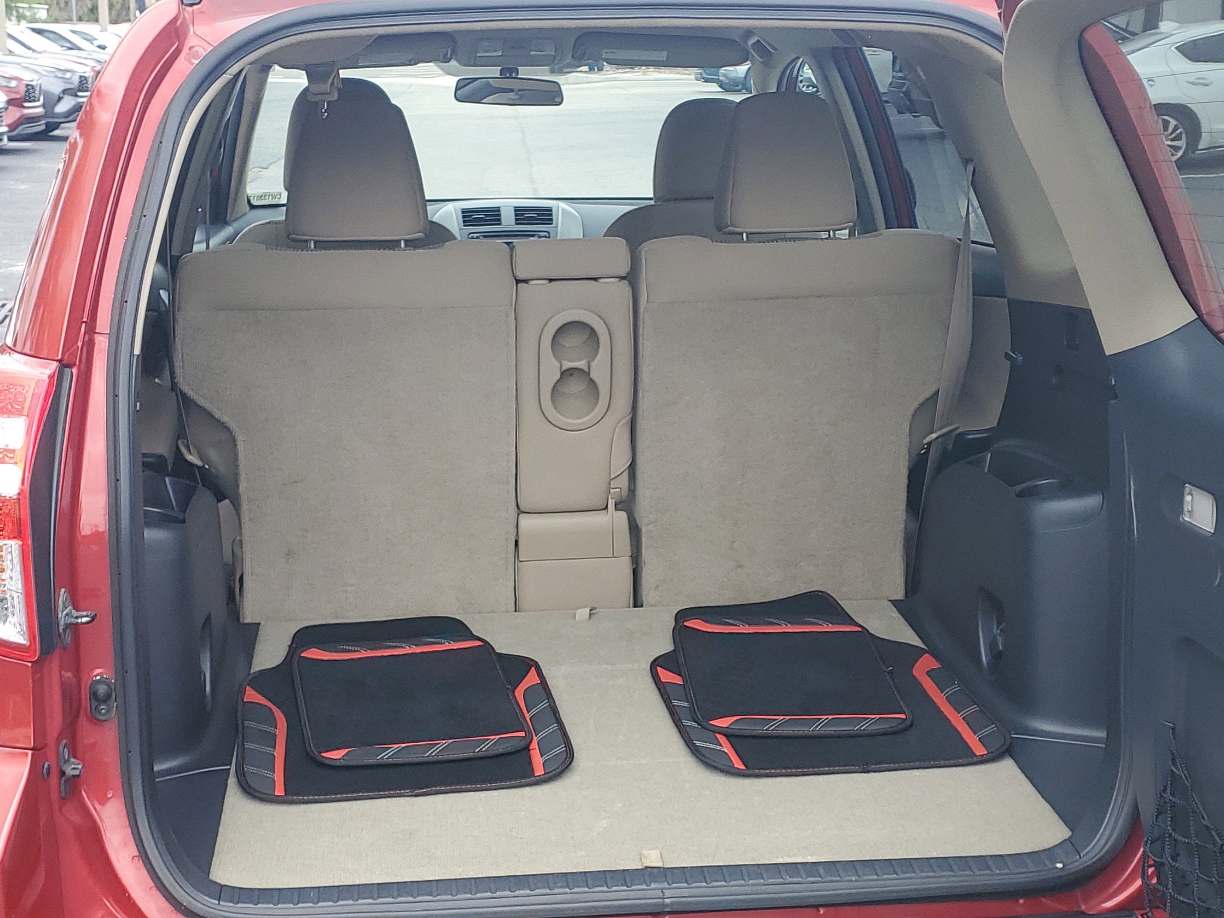 Used 2012 Toyota RAV4 FWD w/ Value Pkg image 9