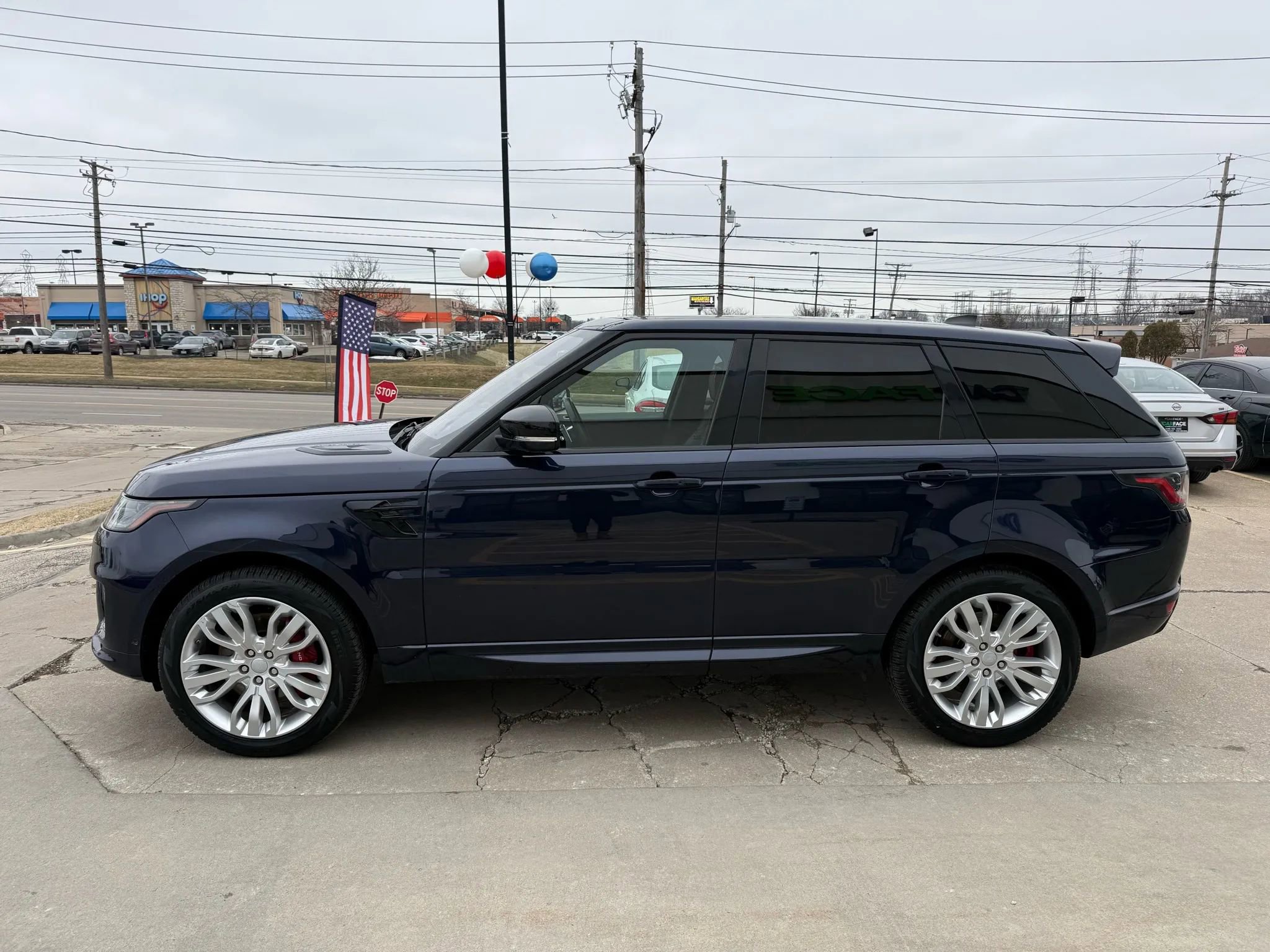 Used 2019 Land Rover Range Rover Sport HSE Dynamic AWD/4WD image 2