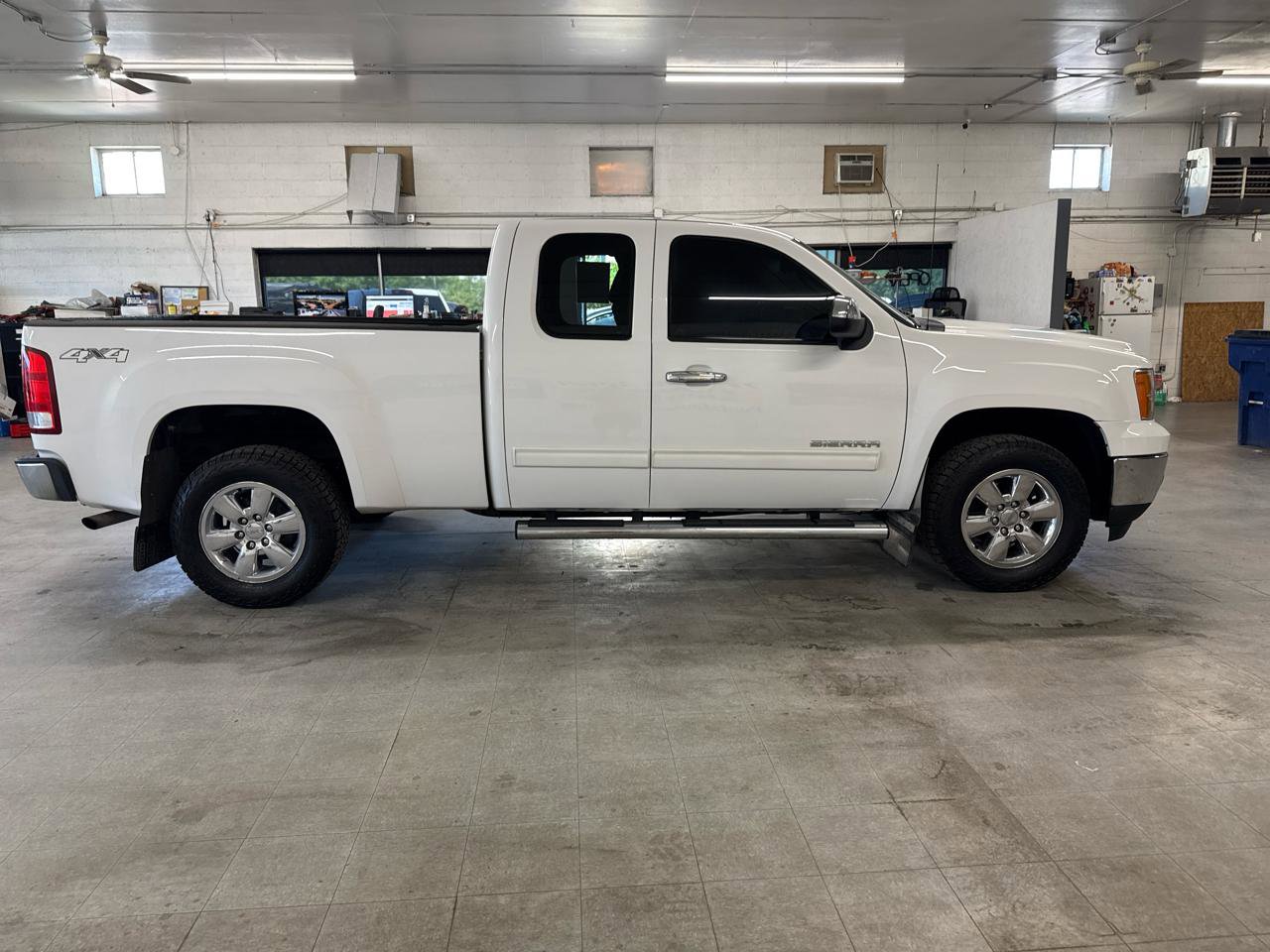 Used 2013 GMC Sierra 1500 SLT AWD/4WD image 76