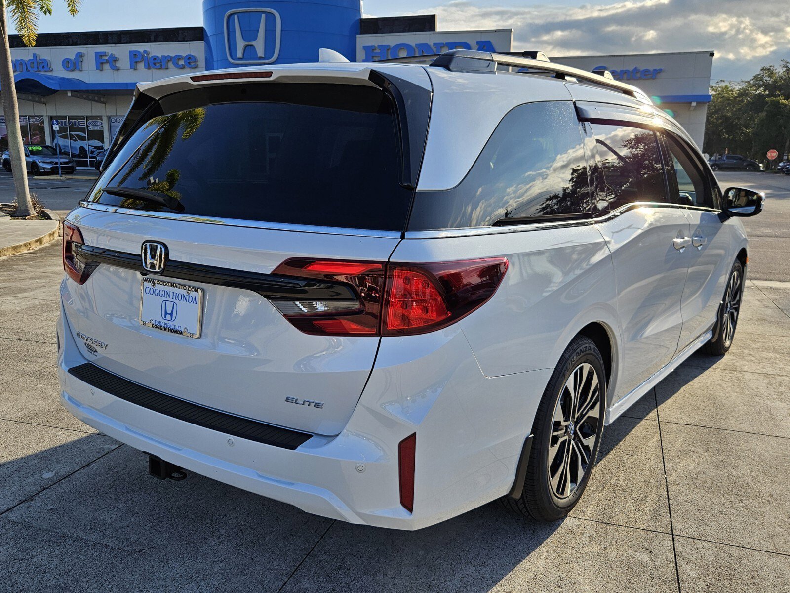 New 2026 Honda Odyssey Elite image 5
