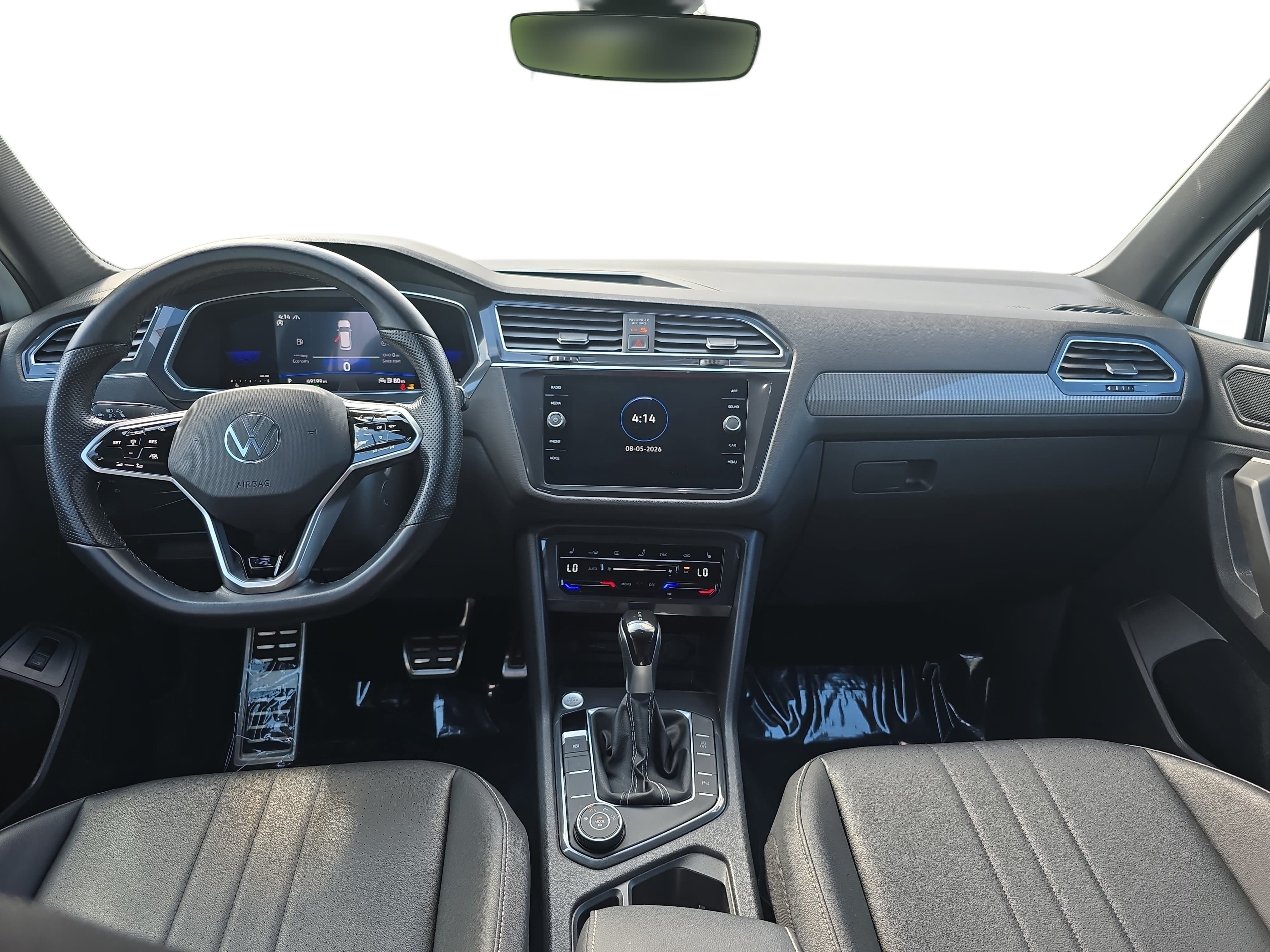 Used 2022 Volkswagen Tiguan SE R-Line AWD/4WD image 9