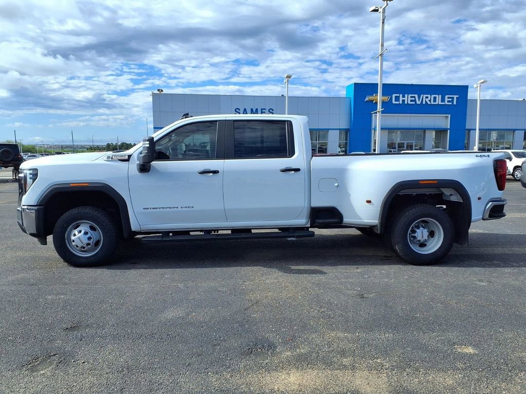 Used 2024 GMC Sierra 3500 Pro image 4