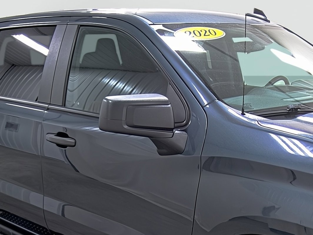 Used 2020 Chevrolet Silverado 1500 Custom w/ Custom Value Package image 15