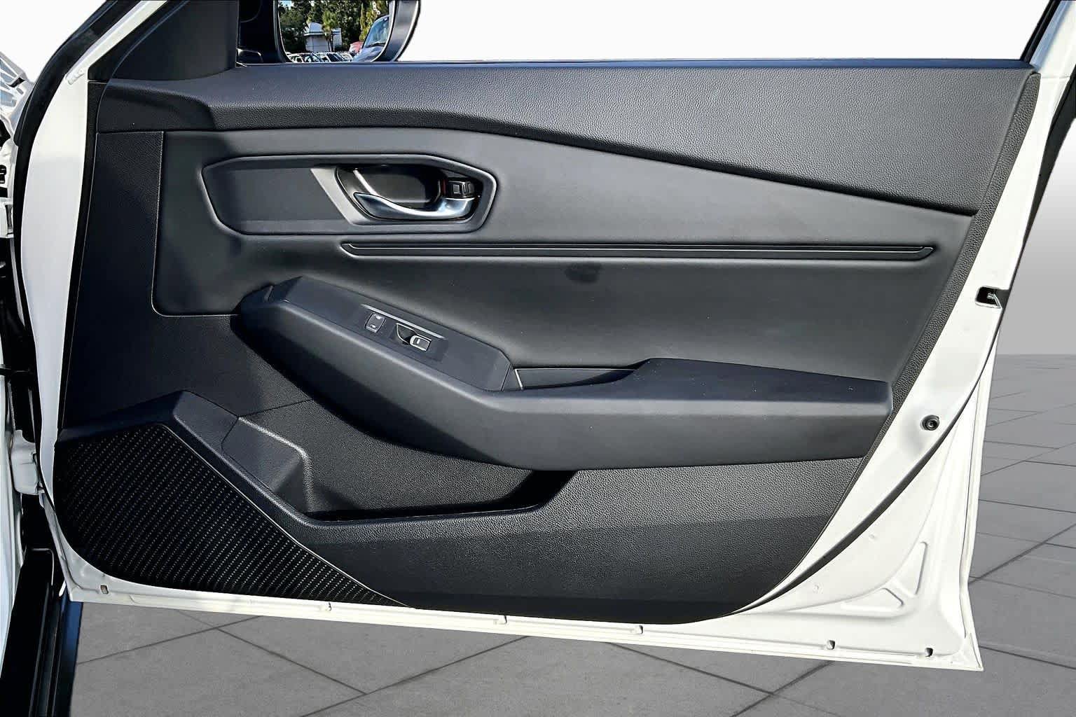 Used 2025 Honda Accord SE image 23