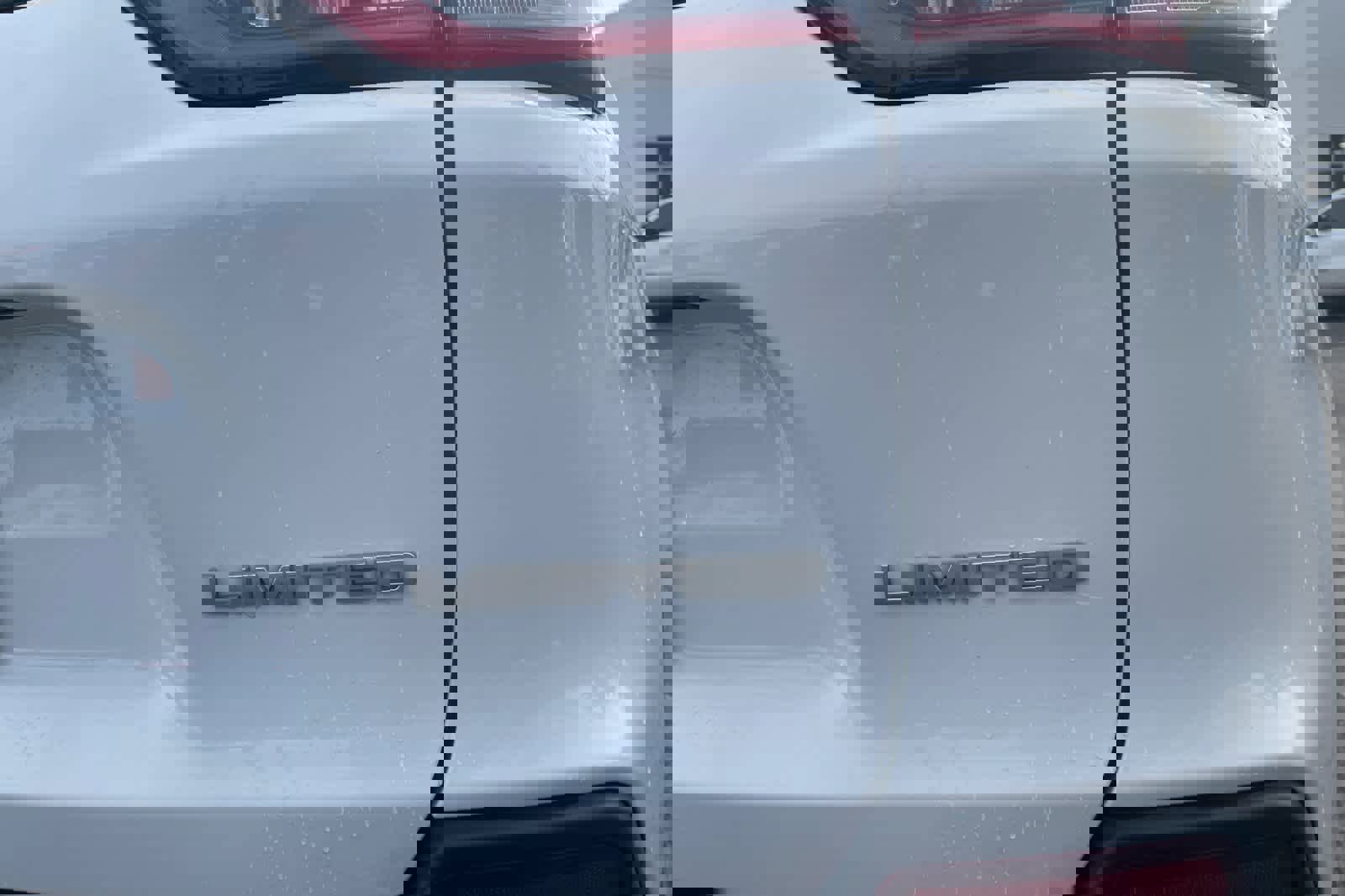 Used 2020 Jeep Cherokee Limited w/ Technology Group image 11