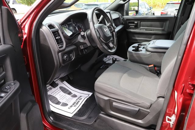 Used 2024 RAM 3500 Tradesman w/ Chrome Appearance Group AWD/4WD image 9