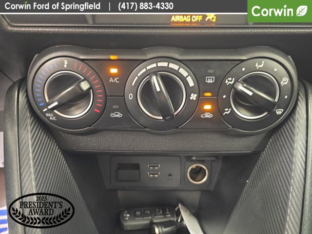 Used 2019 Toyota Yaris LE FWD image 22