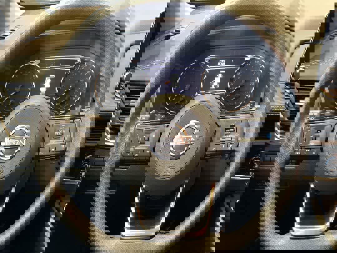 Used 2023 Nissan Rogue SV image 17